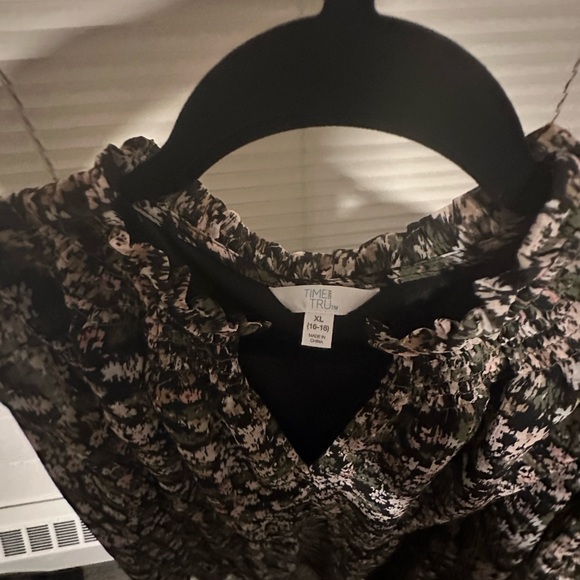 Time and Tru Black and Pink Floral Dress - Picture 4 of 4